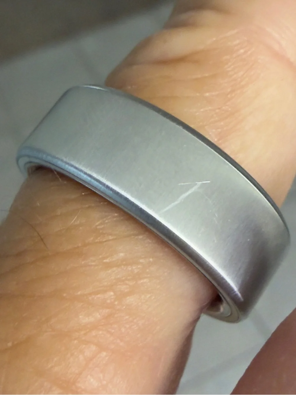 OURA 4 ring. Brushed Silver